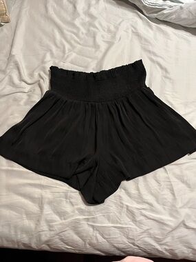 TCEC High Waist Flowy Shorts - Size M
